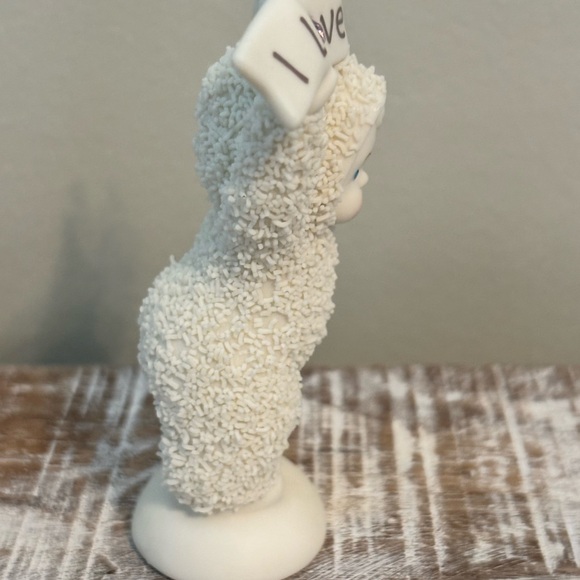 Department 56 I Love Mom Figurine - Cream and White - Picture 9 of 10
